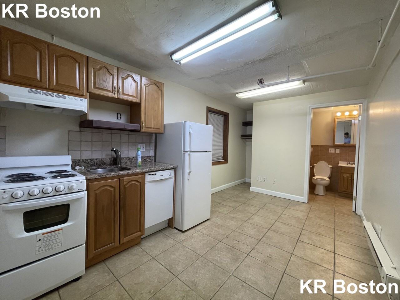 Commonwealth Ave B1, Brookline, MA 02215 Studio Apartment for 1,700