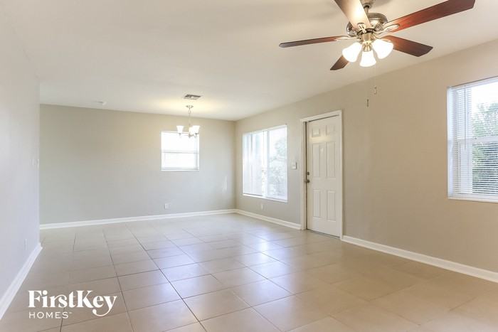 2559 Nw 62nd Ter - Photo 3 of 15