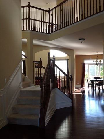 1285 Wentworth Dr - Photo 2 of 9