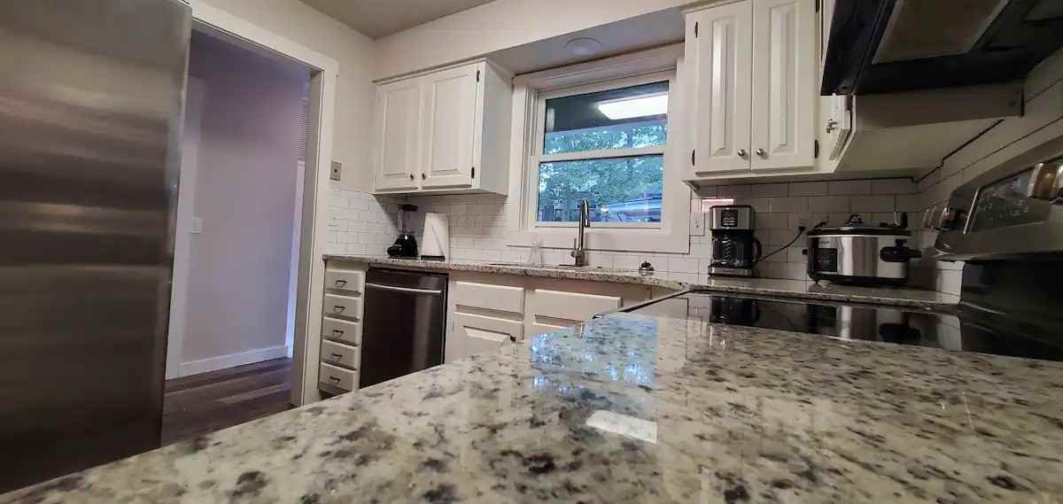 16 Victoria Ln #1 - Photo 5 of 18