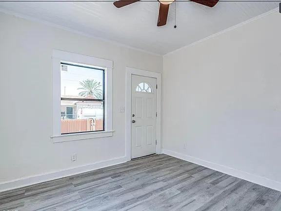 932 N Anita Ave - Photo 3 of 8