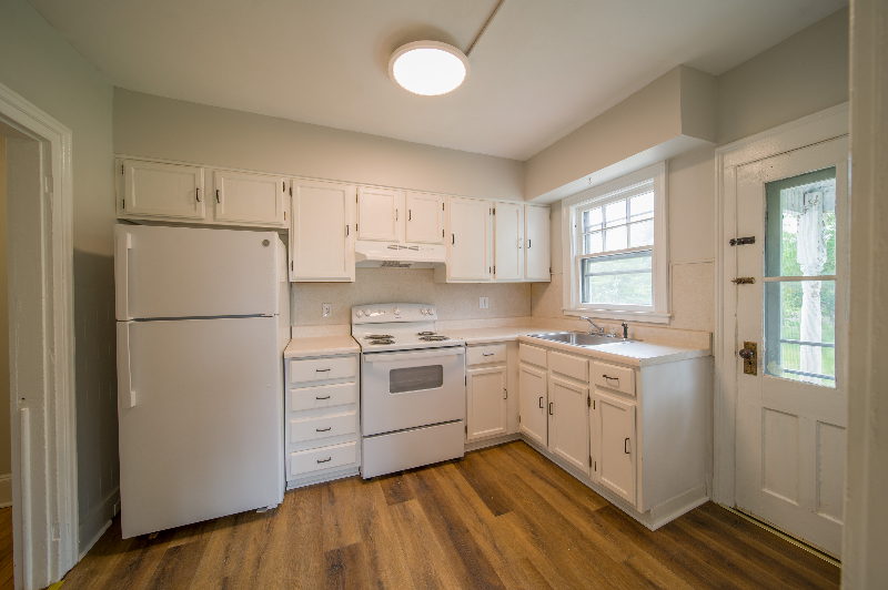 1 Washington Ave #B - Photo 3 of 14