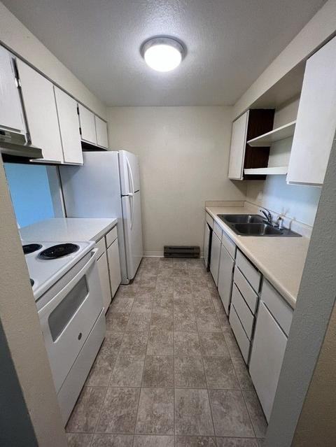 10452 Fox Ridge Dr #NA - Photo 3 of 8