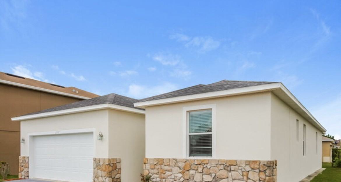 1557 Regent Ct #1557 - Photo 2 of 15