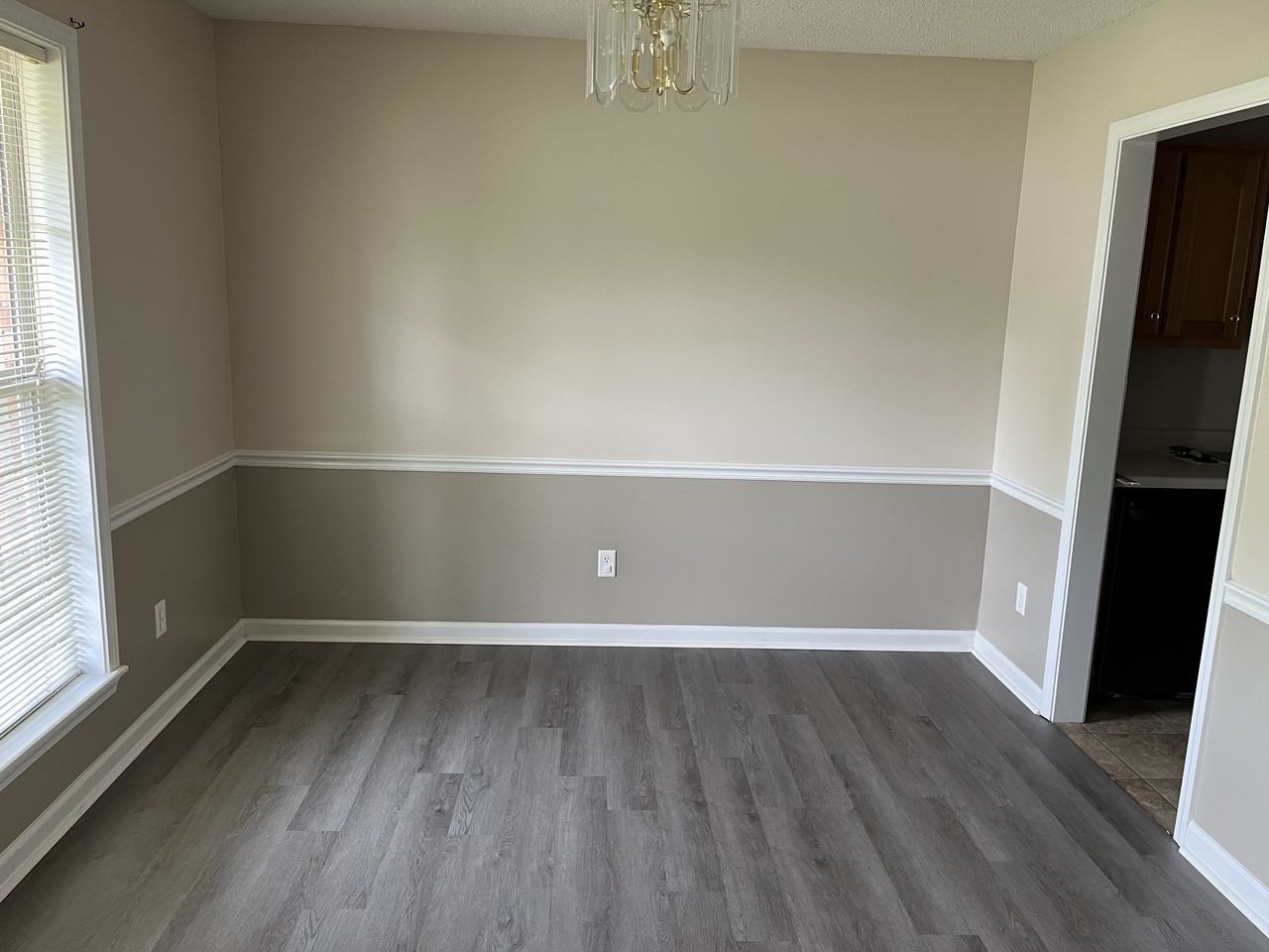 264 Bloomington Dr #NA - Photo 2 of 7