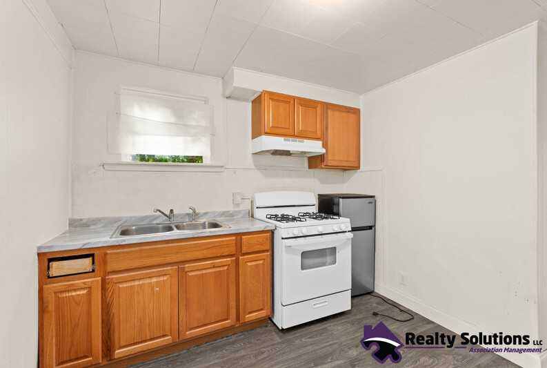 733 E Cherry St #1 - Photo 5 of 14