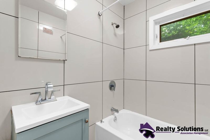 733 E Cherry St #1 - Photo 6 of 14