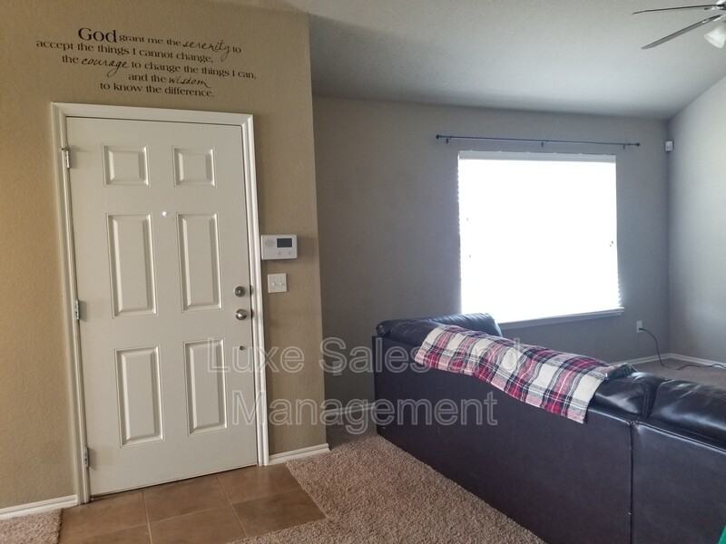 1000 Denmark St - Photo 3 of 42