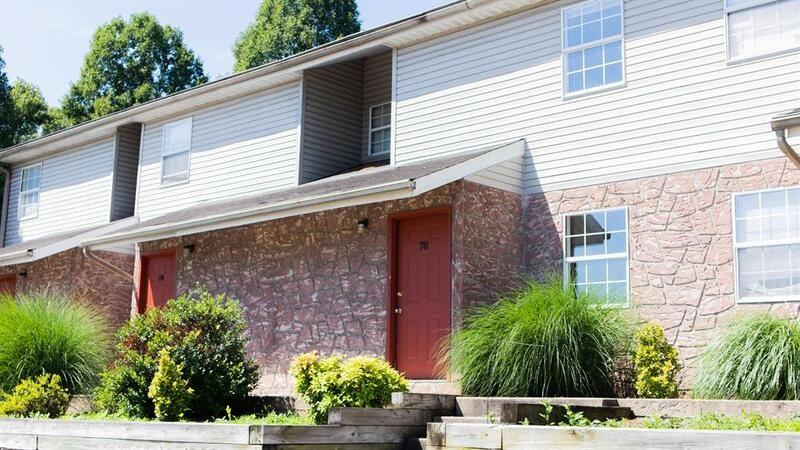 75 Boncarbo Ln - Photo 2 of 4