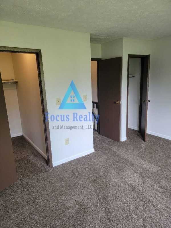 1245 Green Valley Dr - Photo 3 of 8