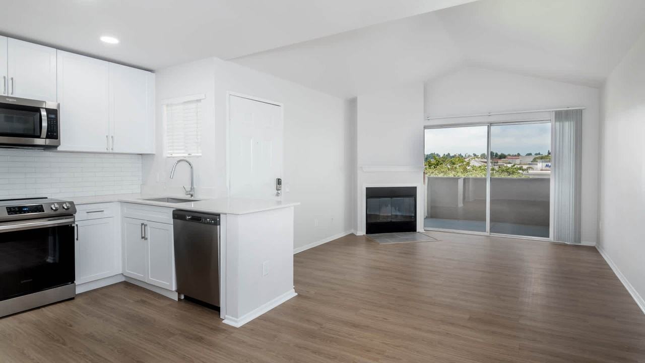 Carmel Terrace - Photo 6 of 24