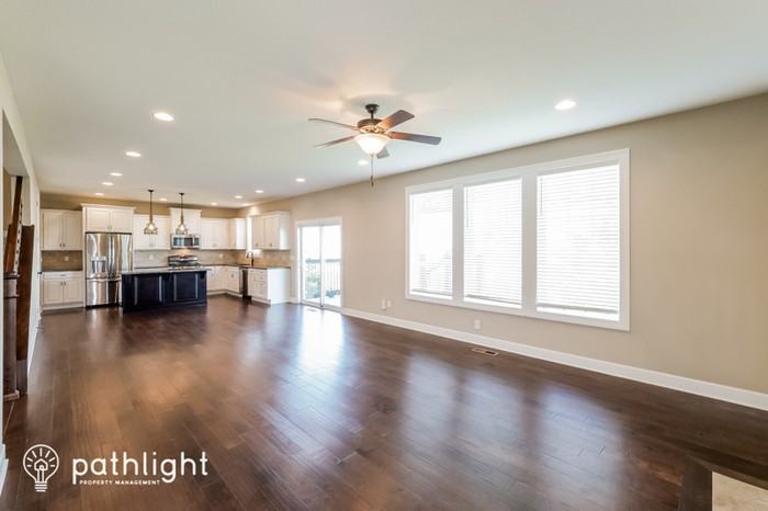 1529 Sw Fairfax Rd - Photo 3 of 19