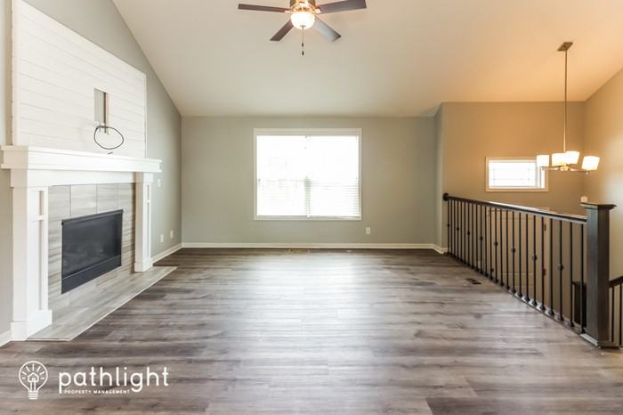 10008 E 212th St - Photo 2 of 18
