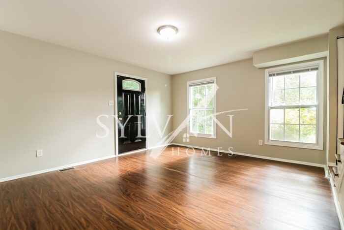 8566 Gradien Dr - Photo 3 of 16
