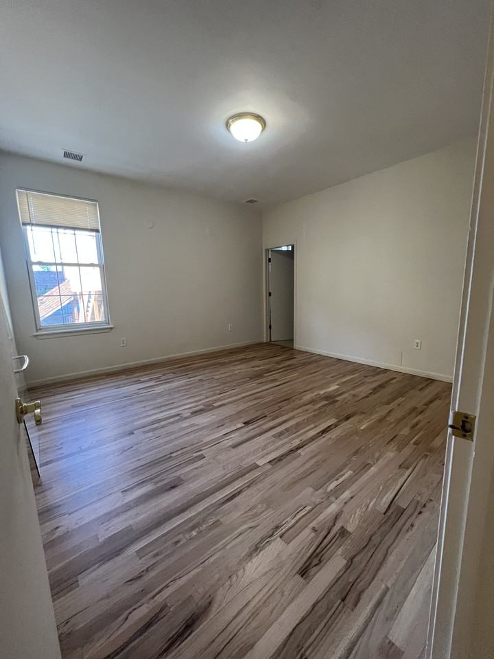 13 N Union Ave #5 - Photo 3 of 3
