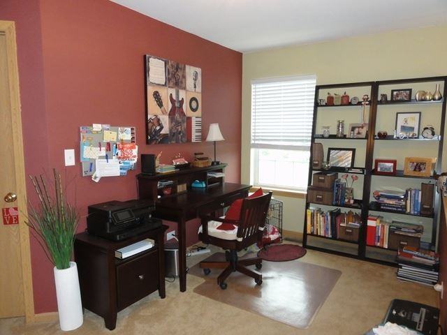 1092 Orangery Ct - Photo 2 of 9