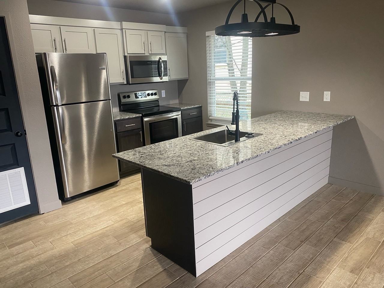 1915 U Street South #A - Photo 4 of 11