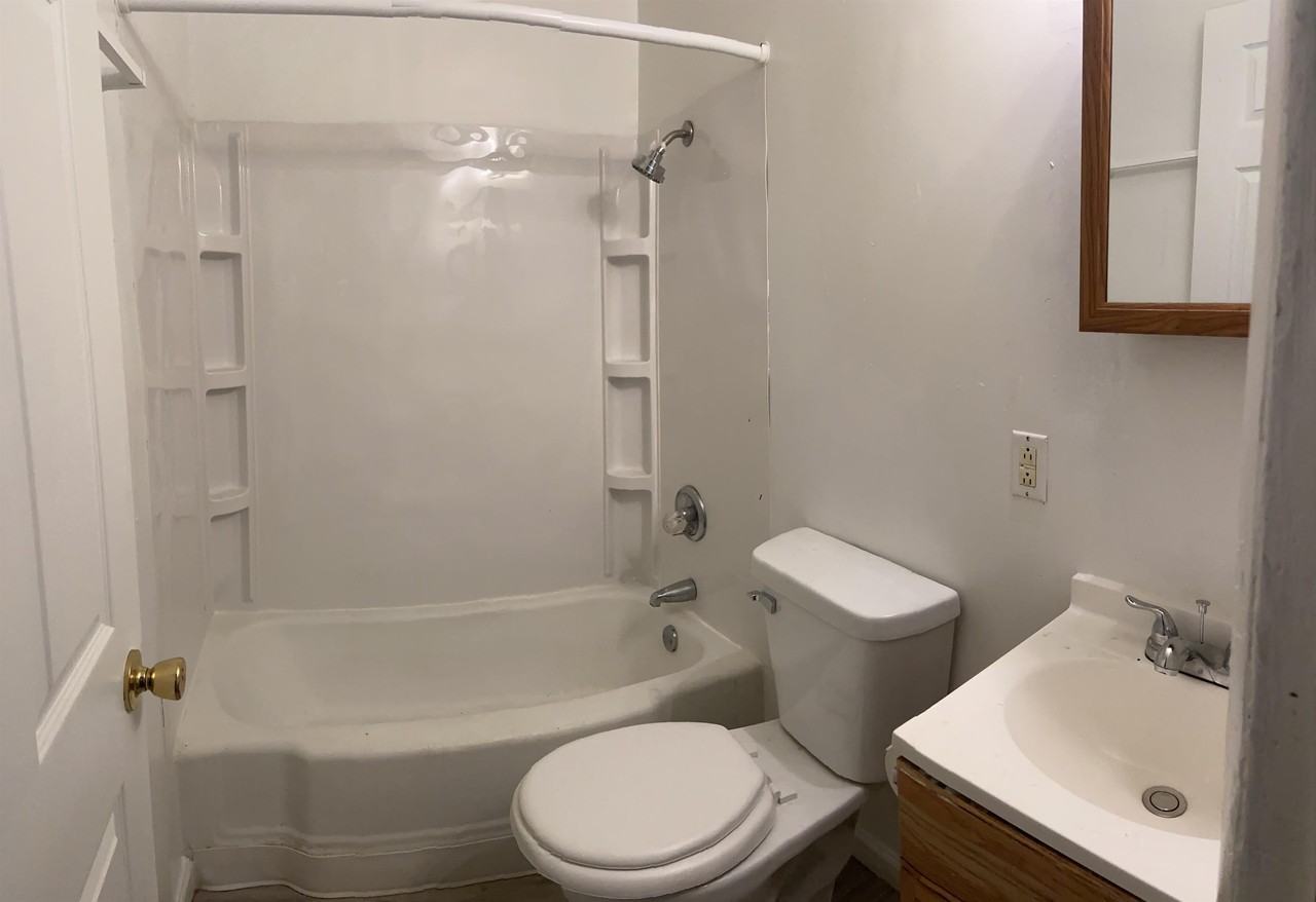 1506 W Bradley Ave #1 - Photo 4 of 8