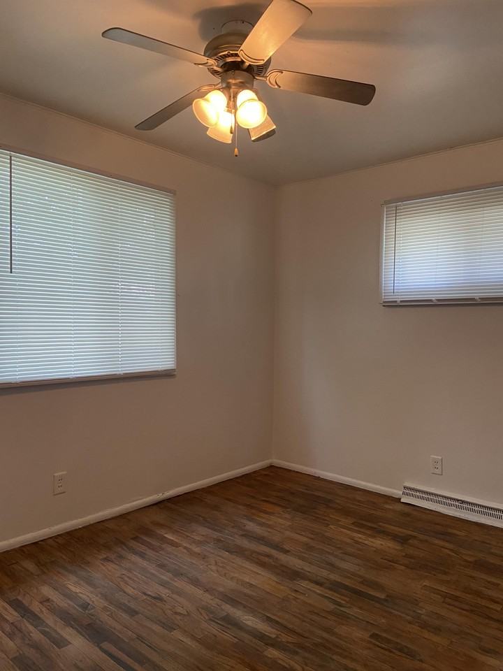 1217 W Bradley Ave #1 - Photo 3 of 7