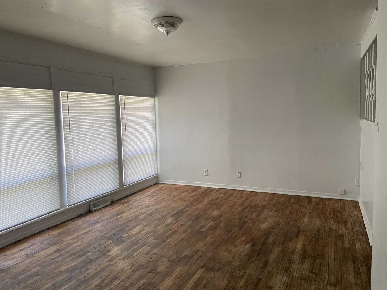 1217 W Bradley Ave #1 - Photo 4 of 7