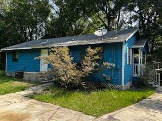 1877 Rosanne St #1 - Photo 5 of 16