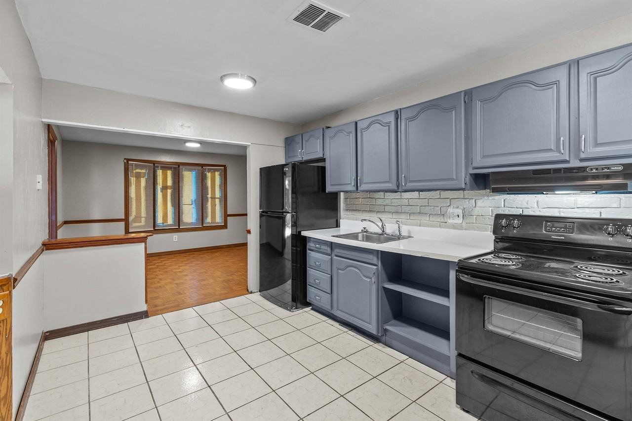 12 Country Ln #1 - Photo 7 of 18