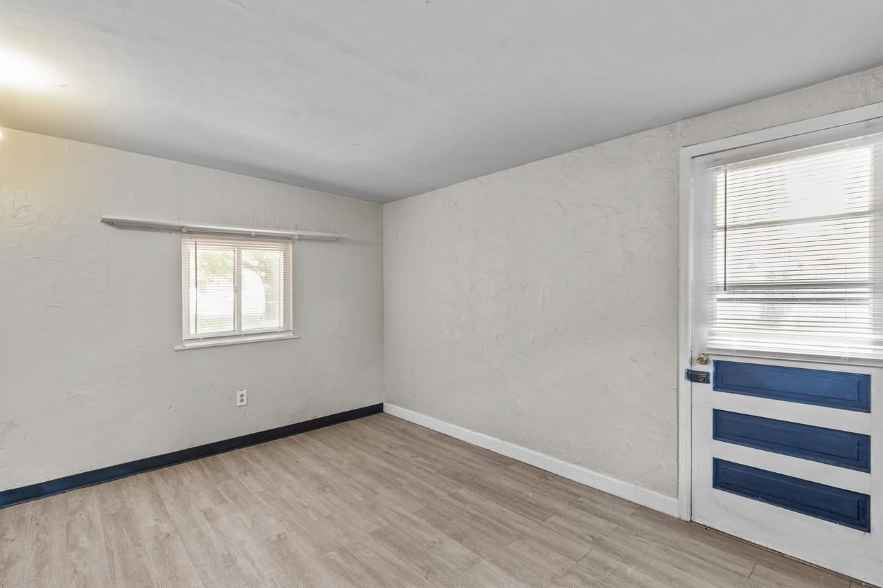 1395 Bluebird Dr #1 - Photo 4 of 19