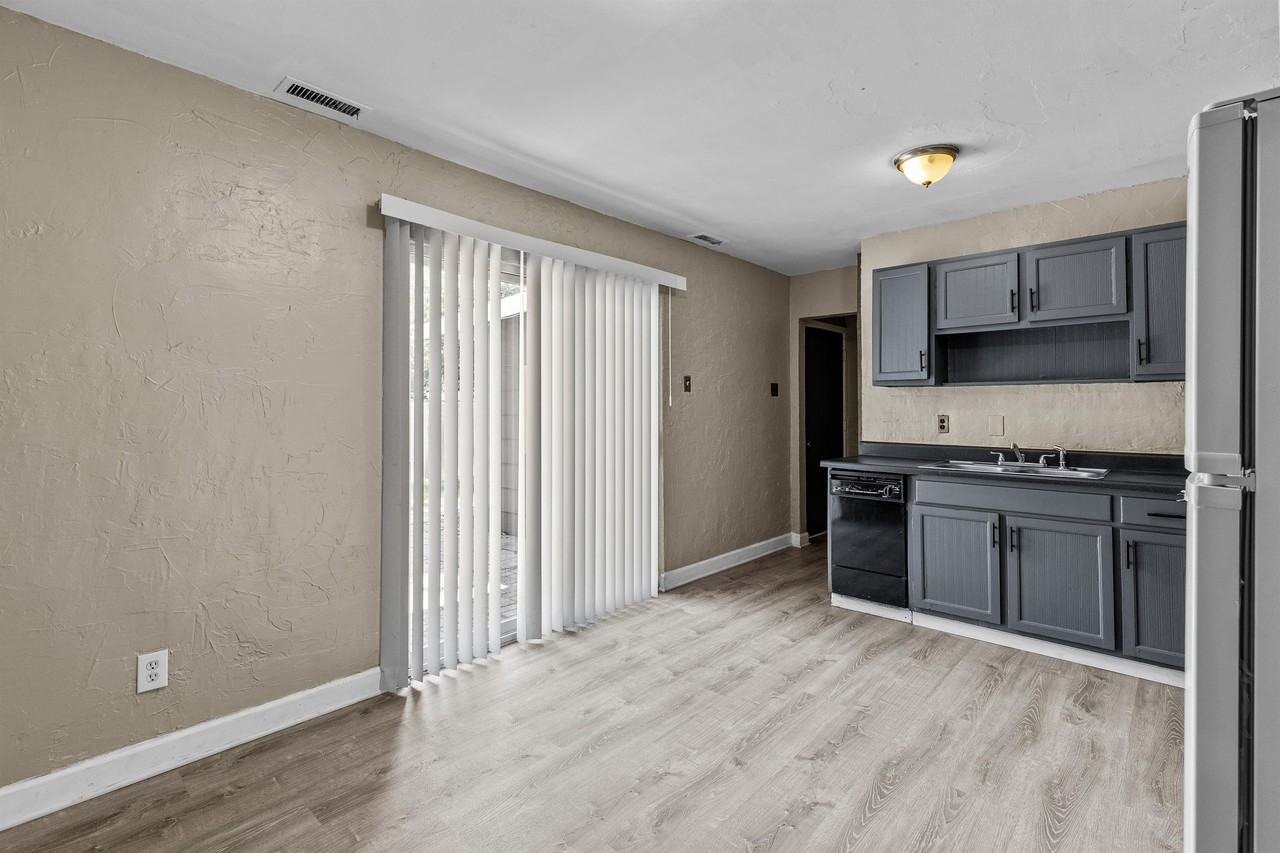 1395 Bluebird Dr #1 - Photo 5 of 19
