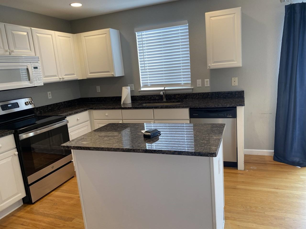 11960 Meadowood Ln #1 - Photo 5 of 45