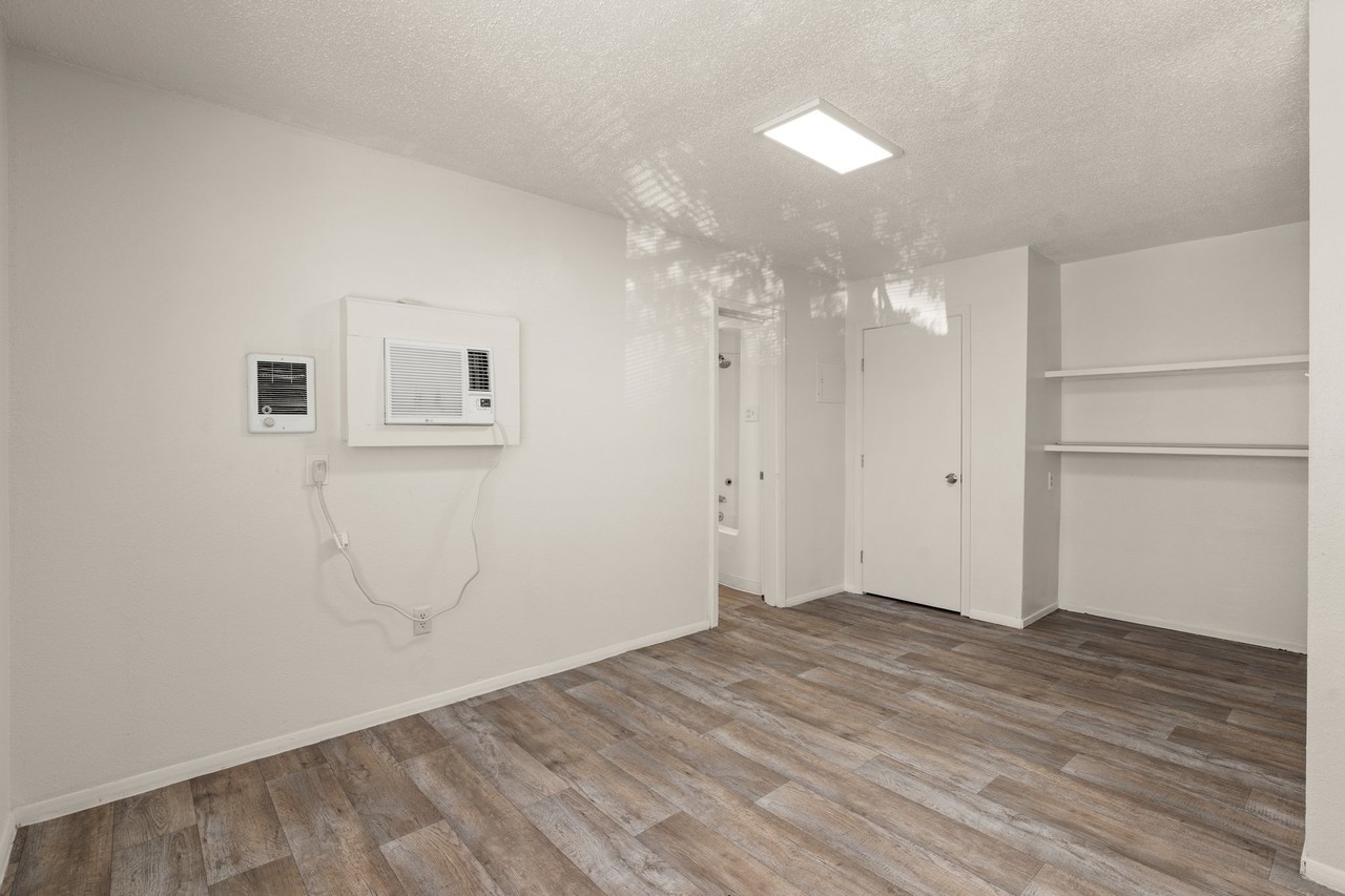 2800 Vail Ave Se #228 - Photo 4 of 17