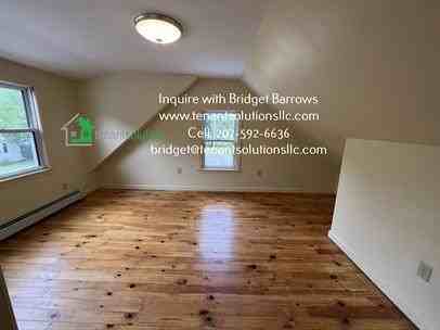 9 Garrison St - Photo 3 of 26