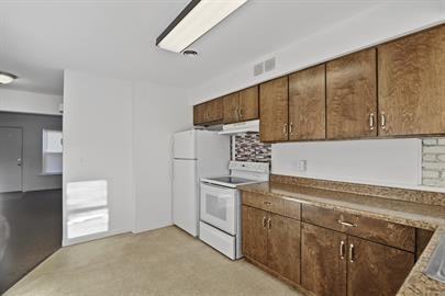 160 Spruance Rd - Photo 3 of 12