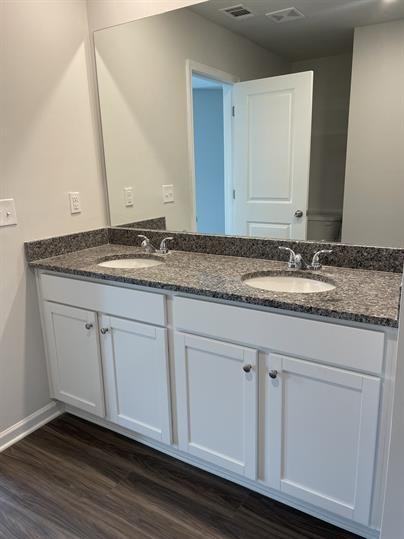 307 Oakwood Dr Nw #1 - Photo 3 of 7