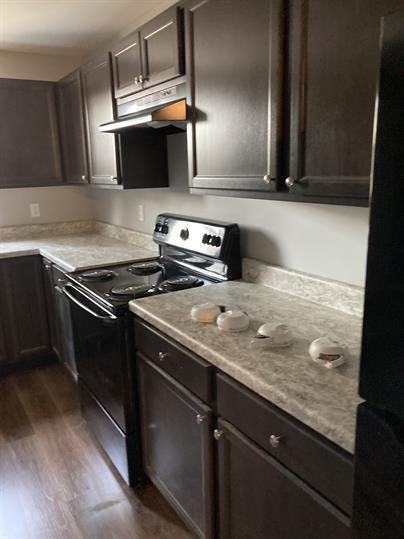 119 S Fowler Ave - Photo 3 of 10