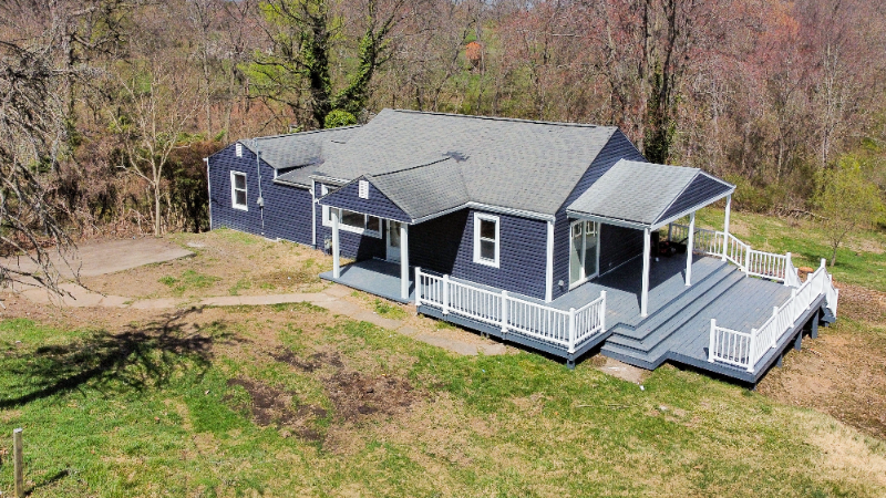 4095 Bakerstown Culmerville Rd - Photo 3 of 27