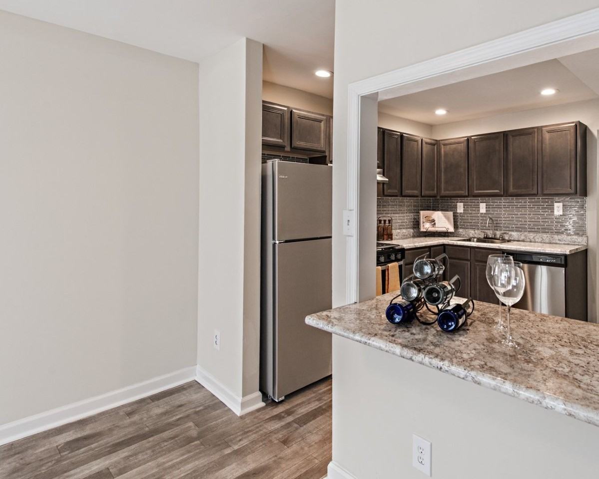 Thalia Gardens Apartments and Townhomes - Photo 7 of 22