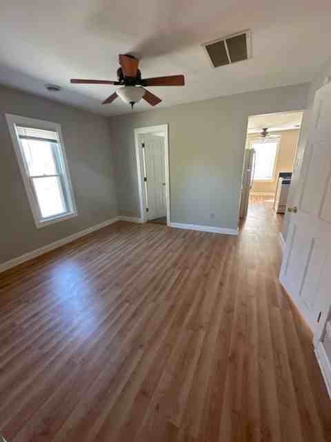 454 Bidwell St - Photo 2 of 11