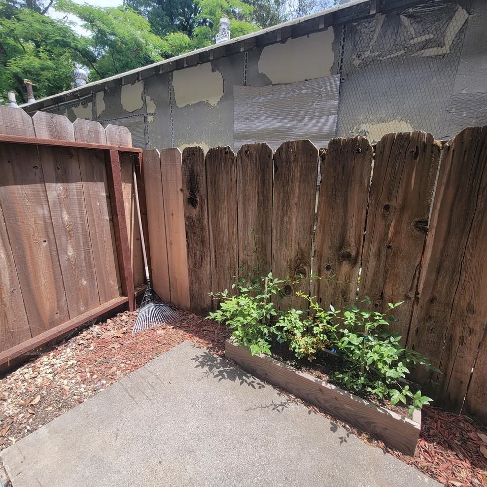 1026 Hazel St #C - Photo 6 of 19