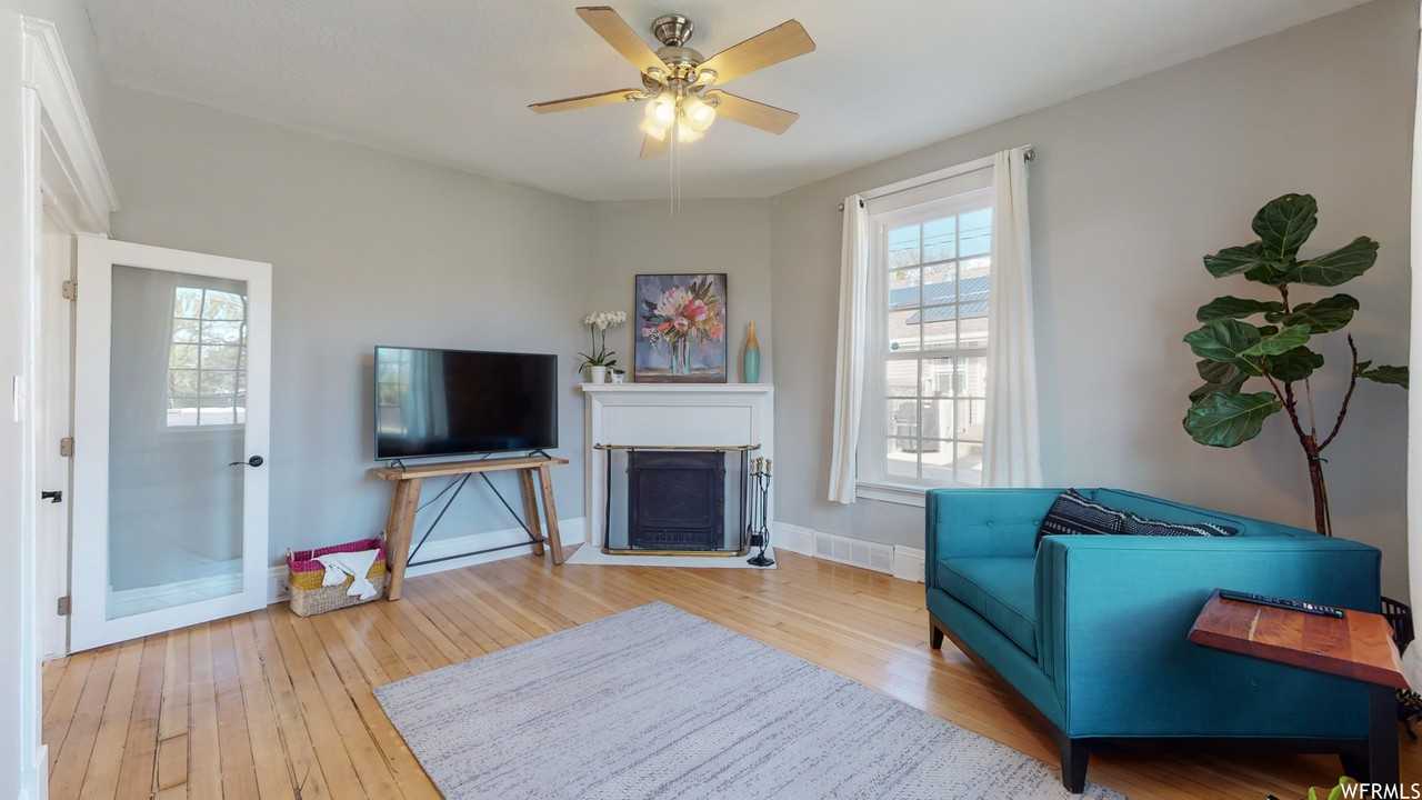 509 E 800 S #1 - Photo 2 of 27