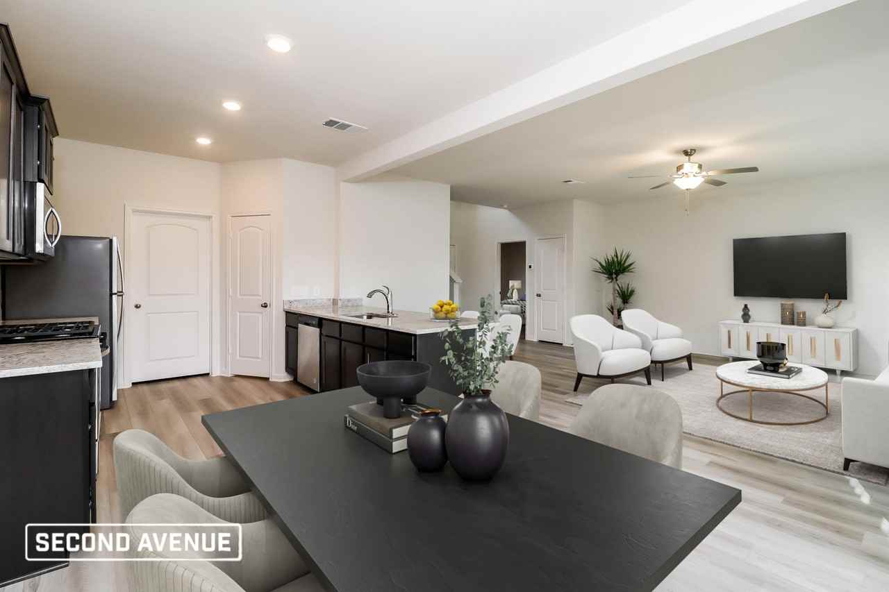 422 Condie Russell Ave - Photo 5 of 22