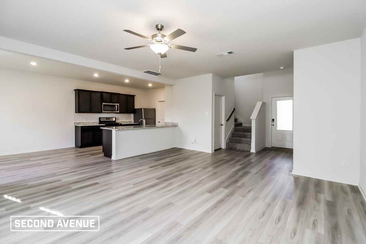 422 Condie Russell Ave - Photo 7 of 22