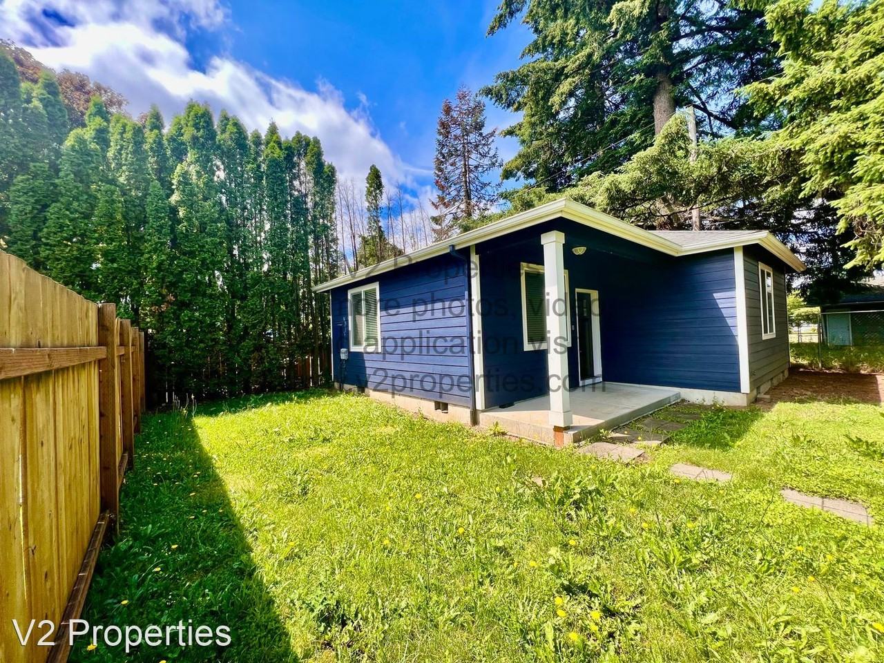 1135 Se 174th Ave #B - Photo 3 of 18
