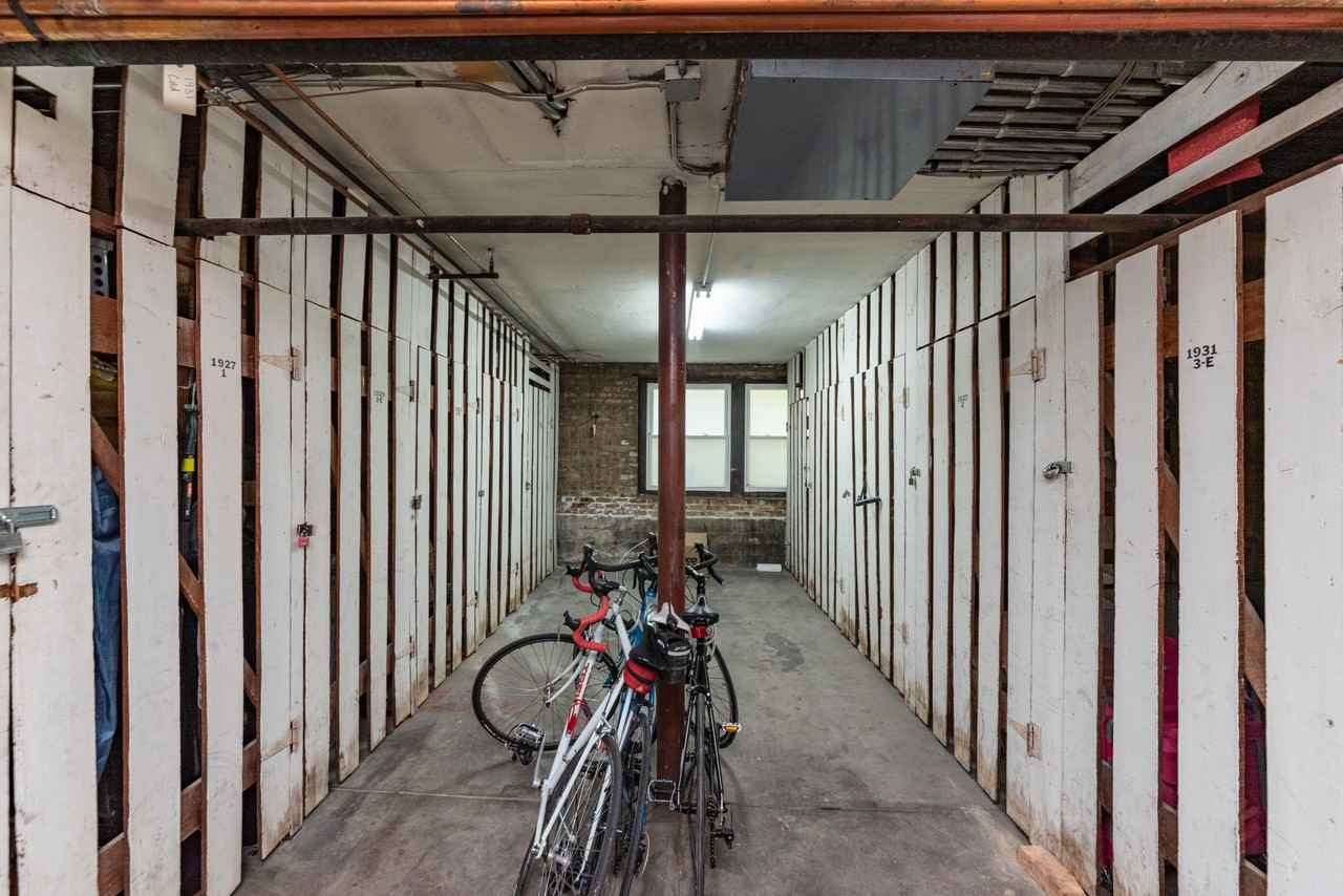 1931 N Howe St #GE - Photo 6 of 11