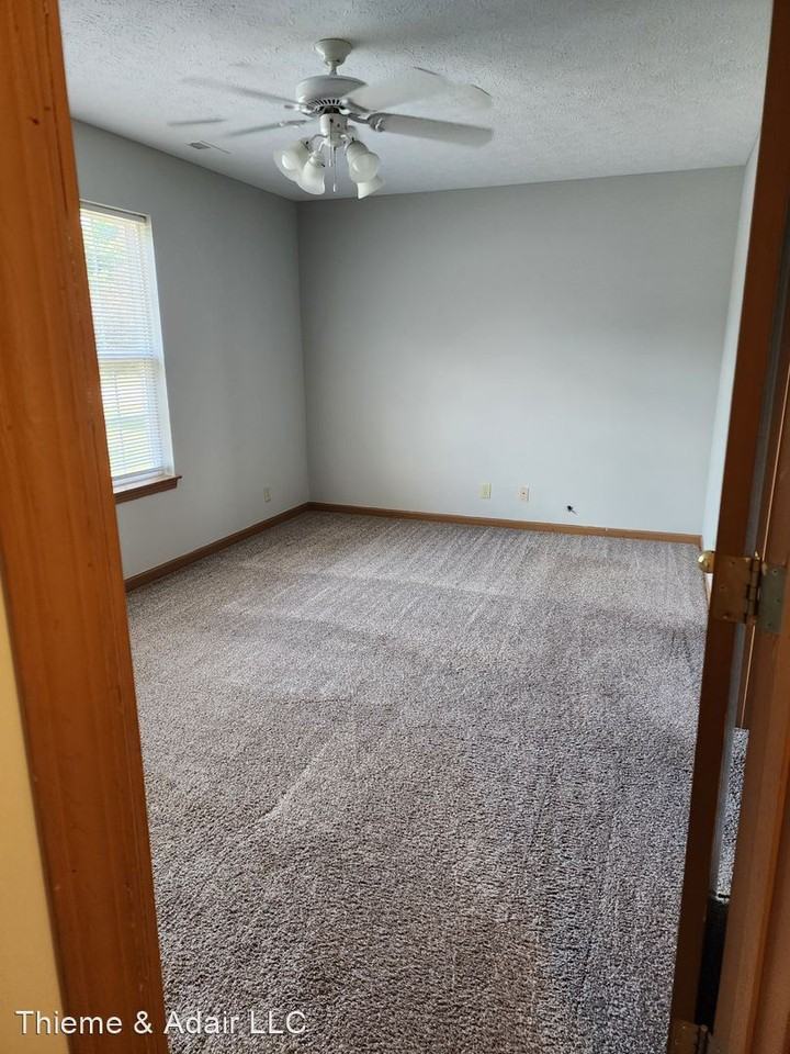 209 Dryer Dr - Photo 3 of 19