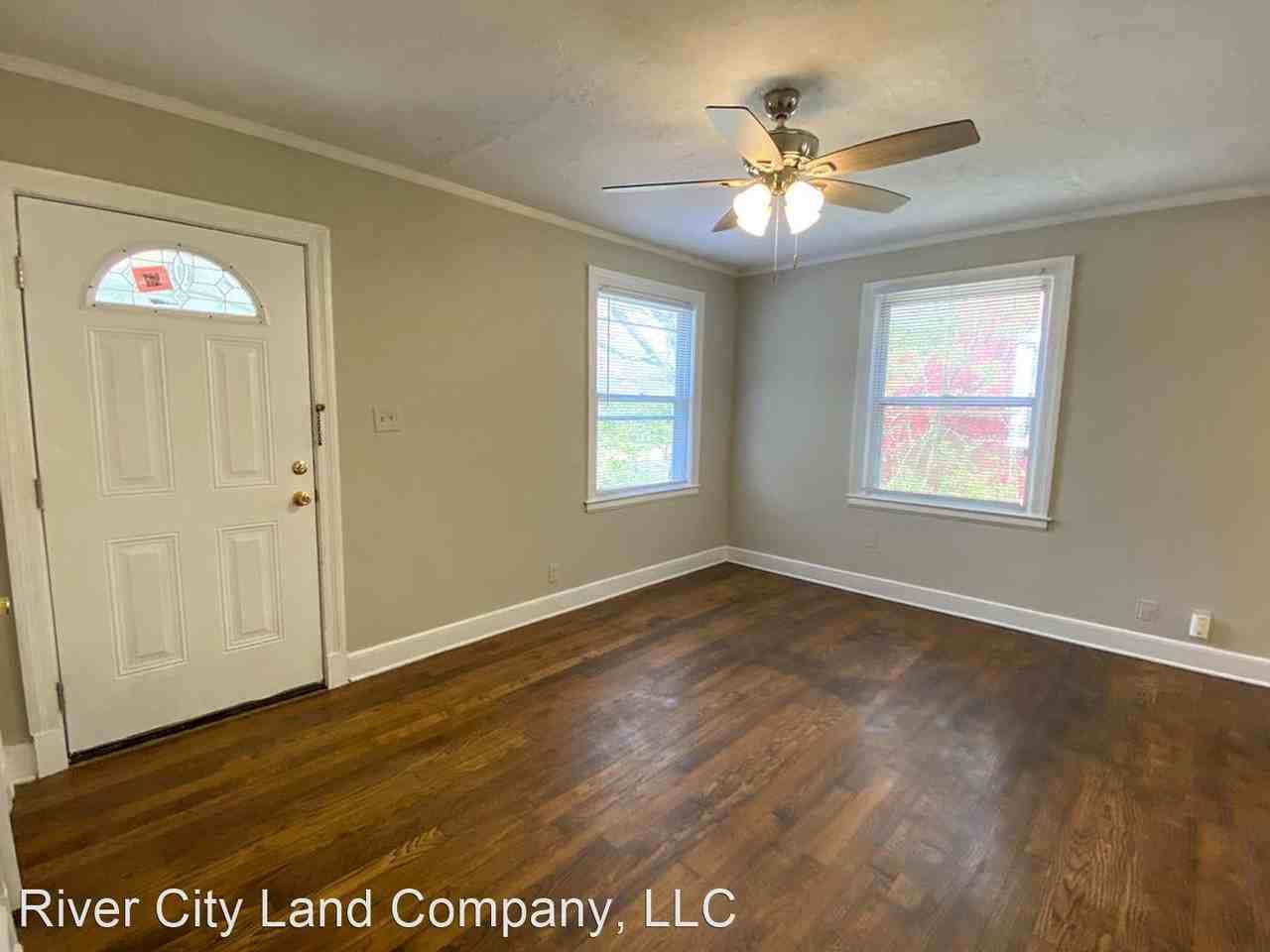 220 Marne St - Photo 3 of 12