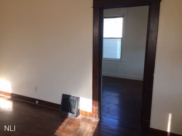 1615 N Harrison St - Photo 3 of 6