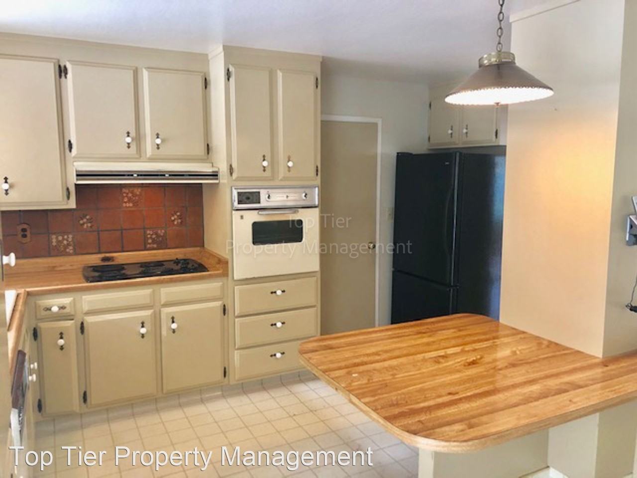 100 Hardie Dr - Photo 3 of 17