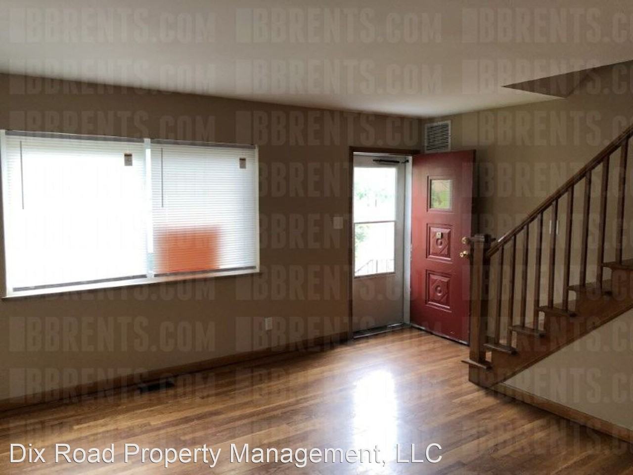 813 Carlisle Ave - Photo 2 of 9