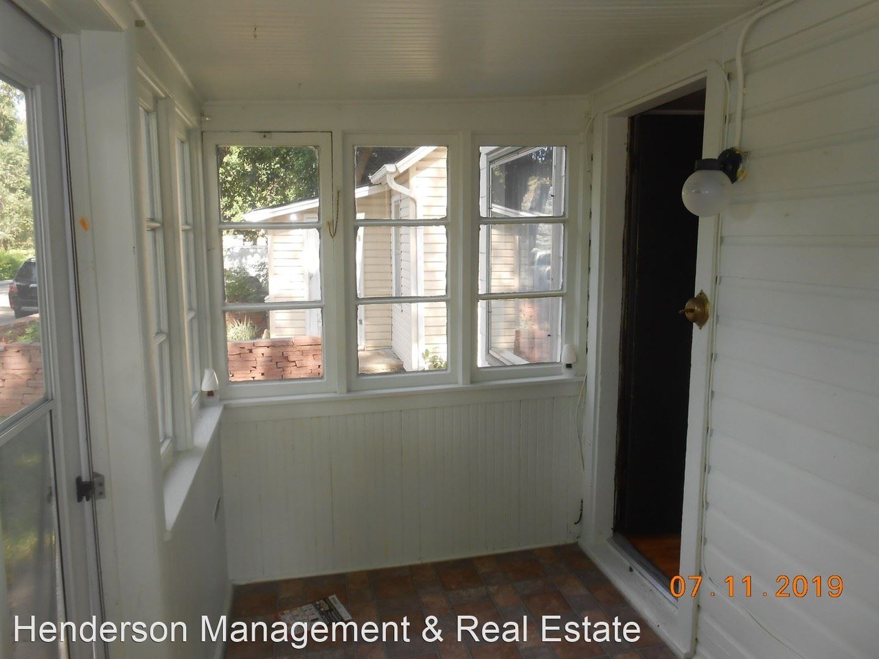 25 Marshall Pl - Photo 3 of 20