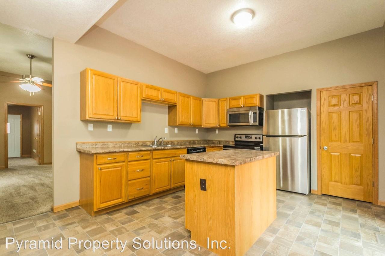 1427 E Tiffin Ave - Photo 2 of 16